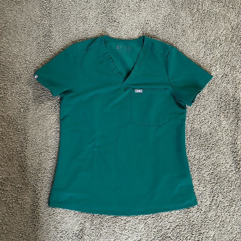 FIGS Catarina Scrub Top.